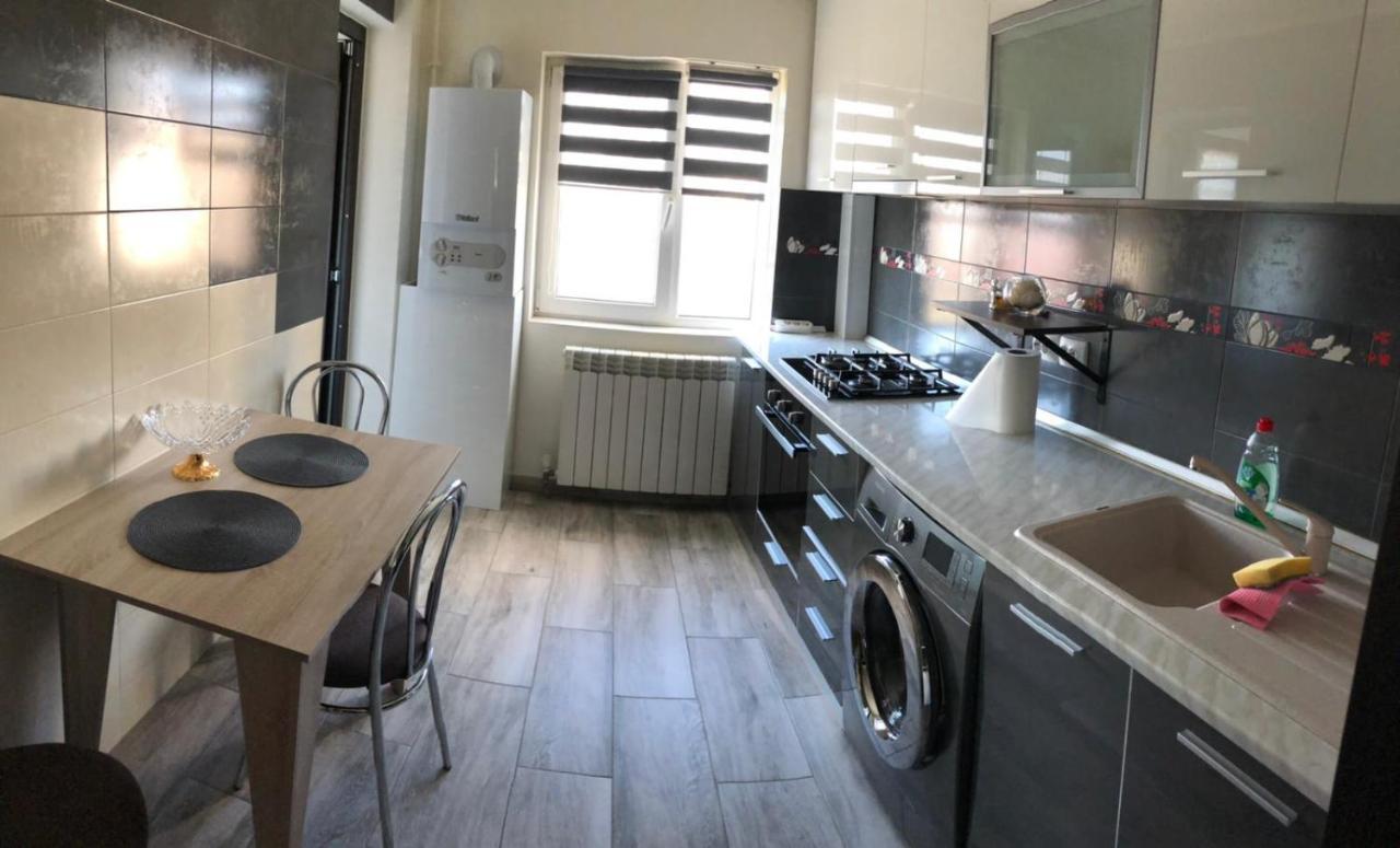 Apartament modern Târgoviște în regim hotelier Exterior foto